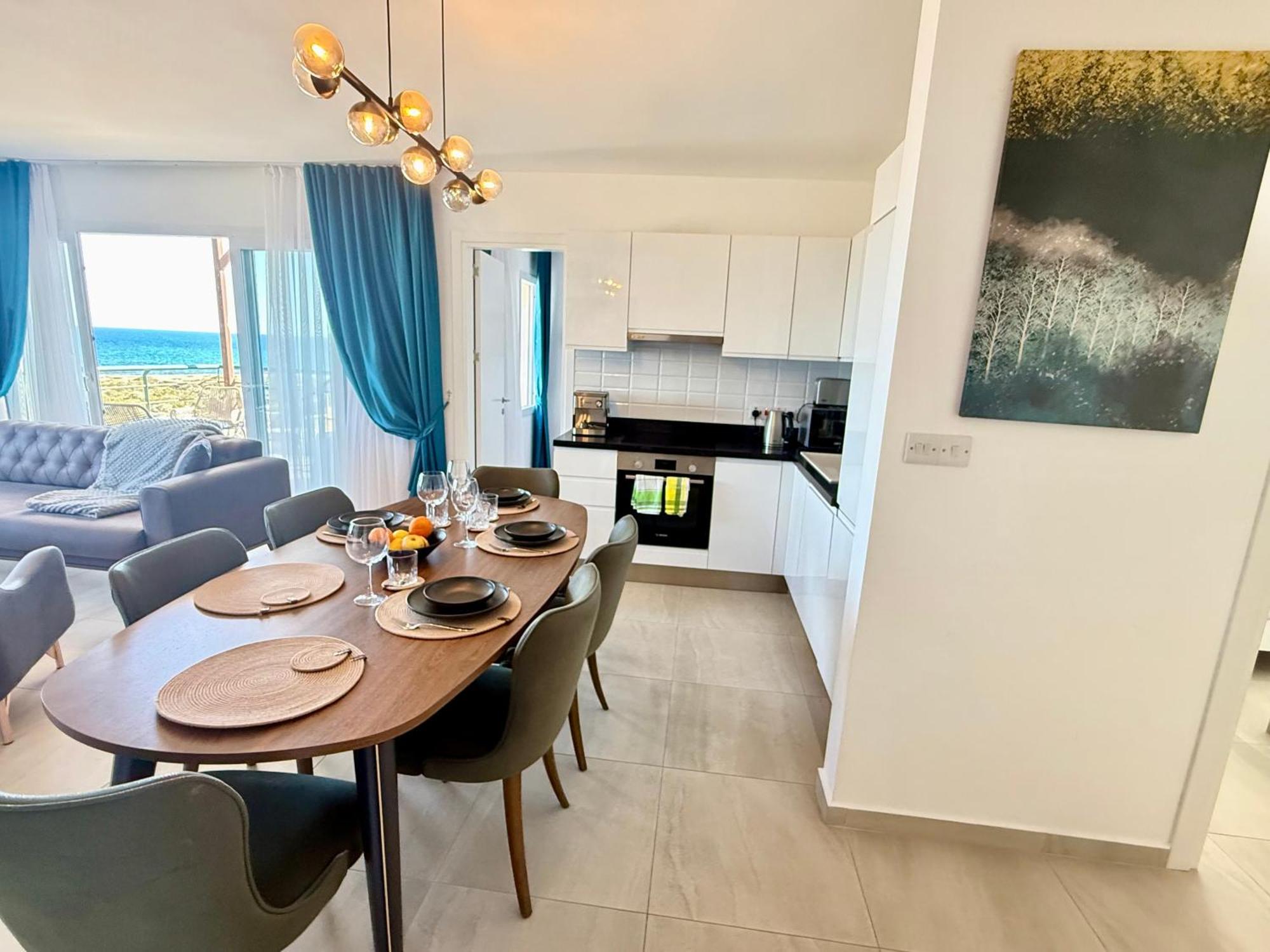 Relaxing Penthouse Suites By The Sea Vokolidha Pokoj fotografie