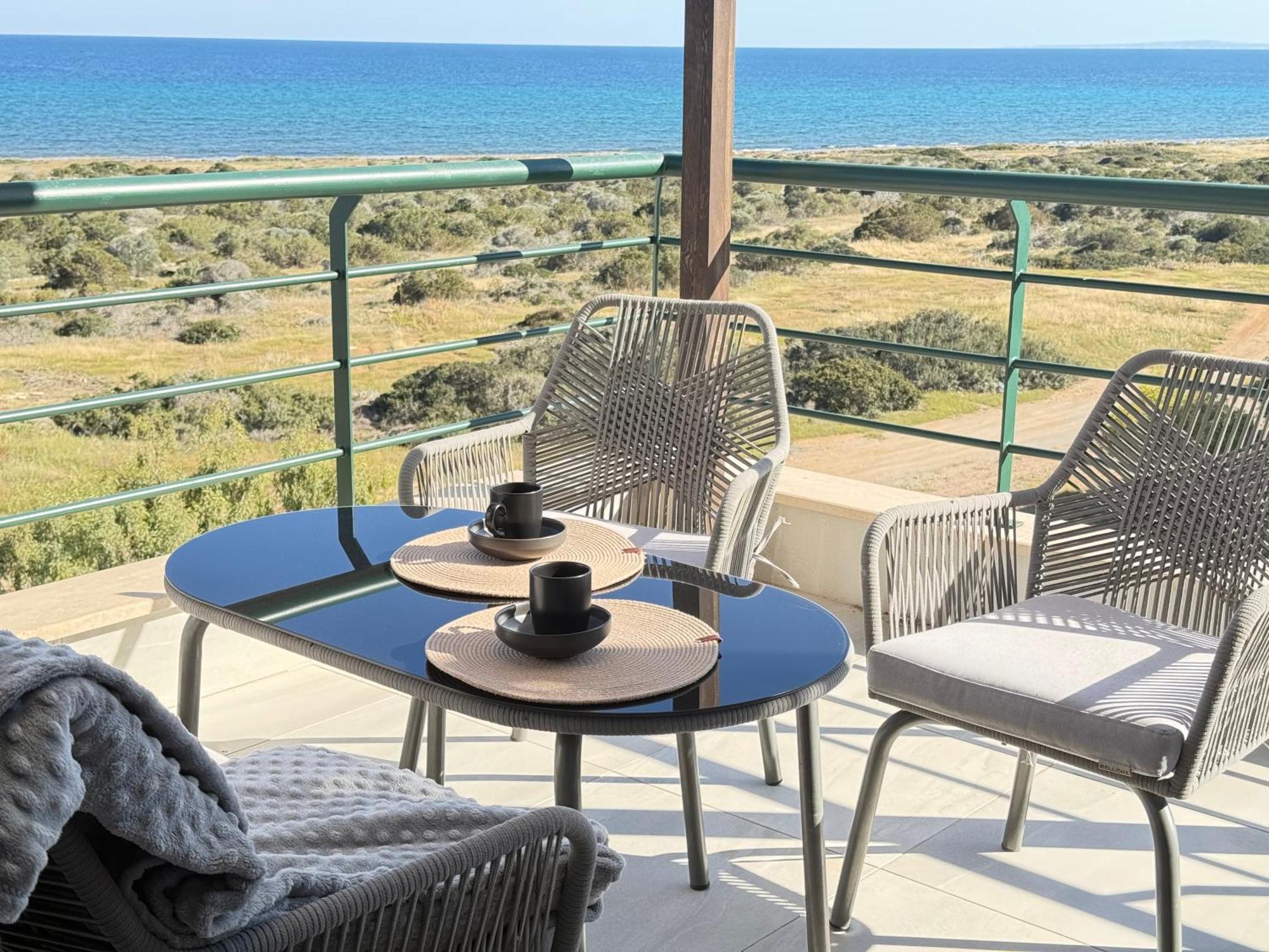 Relaxing Penthouse Suites By The Sea Vokolidha Pokoj fotografie